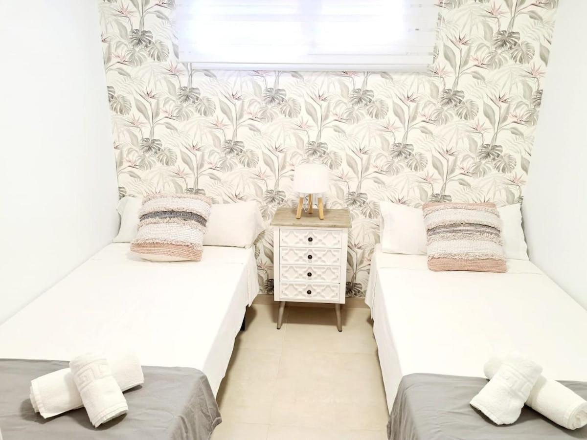 Apartamento Moderno Y Con Estilo En La Carihuela Torremolinos Ngoại thất bức ảnh