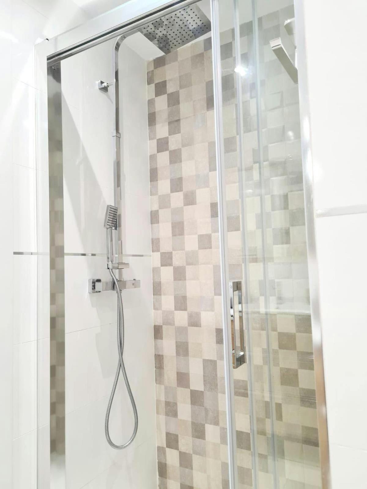 Apartamento Moderno Y Con Estilo En La Carihuela Torremolinos Ngoại thất bức ảnh